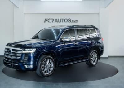 TOYOTA LAND CRUISER VXR 2023